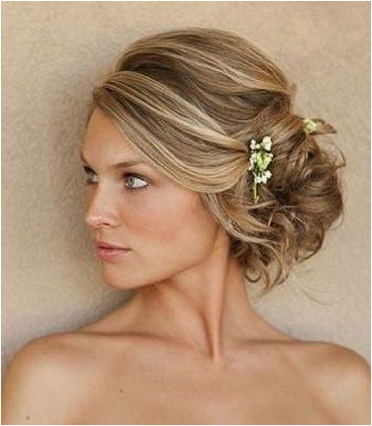 14 Wonnegül Updo Side Bun Collection : Easy Hairstyles With Subtle Curls And Bun Hairstyles For Wedding (View 24 of 25)