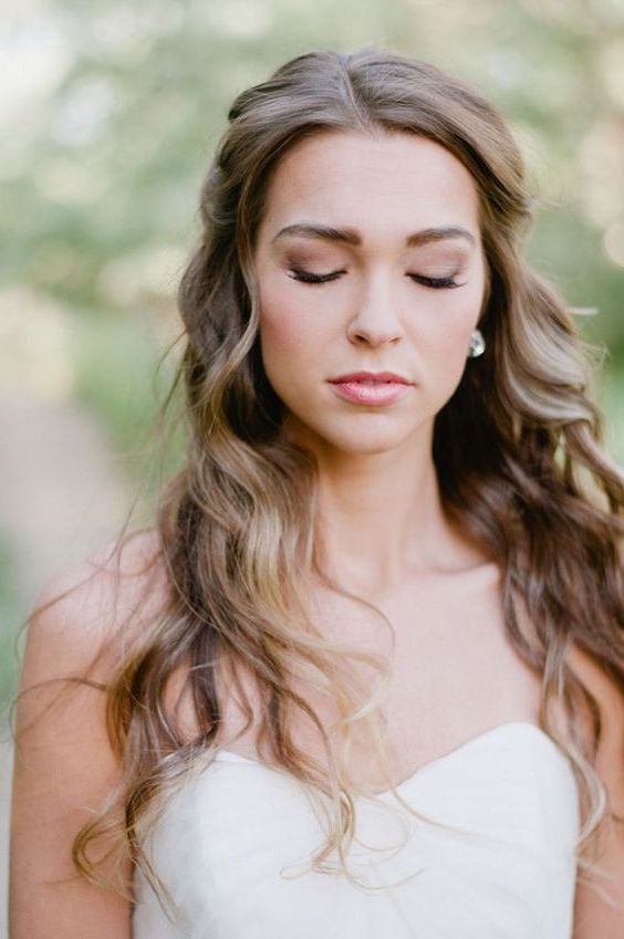 18 Super Romantic & Relaxed Summer Wedding Hairstyles | Wedding Hair Within Romantic Bridal Hairstyles For Natural Hair (View 1 of 25)