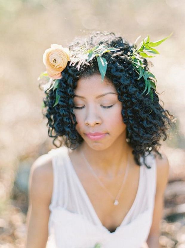 20 Stunning Summer Wedding Hairstyles For Modern Brides | Weddingsonline Throughout Flower Tiara With Short Wavy Hair For Brides (View 9 of 25)