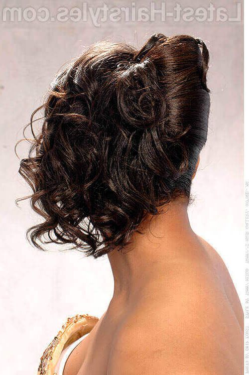 27 Curly Updos For Curly Hair (see These Cute Ideas For 2019) Within Curly Bob Bridal Hairdos With Side Twists (View 13 of 25)