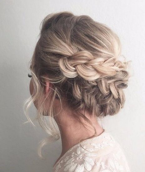 30 Elegant Outdoor Wedding Hairstyles – Hairstyles & Haircuts For With Bohemian Braided Bun Bridal Hairstyles For Short Hair (View 5 of 25)