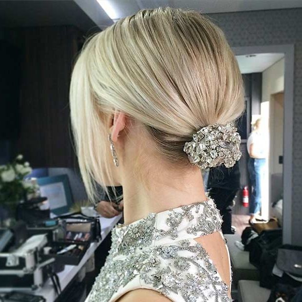 31 Wedding Hairstyles For Short To Mid Length Hair | Stayglam For Sparkly Chignon Bridal Updos (View 24 of 25)