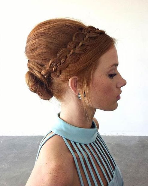 31 Wedding Hairstyles For Short To Mid Length Hair | Stayglam Throughout Bohemian Braided Bun Bridal Hairstyles For Short Hair (View 13 of 25)