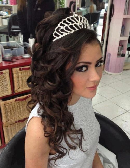 37 Half Up Half Down Wedding Hairstyles Anyone Would Love Throughout Side Curls Bridal Hairstyles With Tiara And Lace Veil (View 22 of 25)
