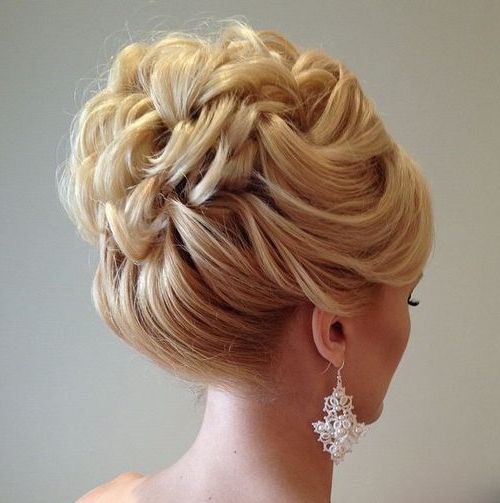 40 Chic Wedding Hair Updos For Elegant Brides In Bouffant And Chignon Bridal Updos For Long Hair (View 1 of 25)