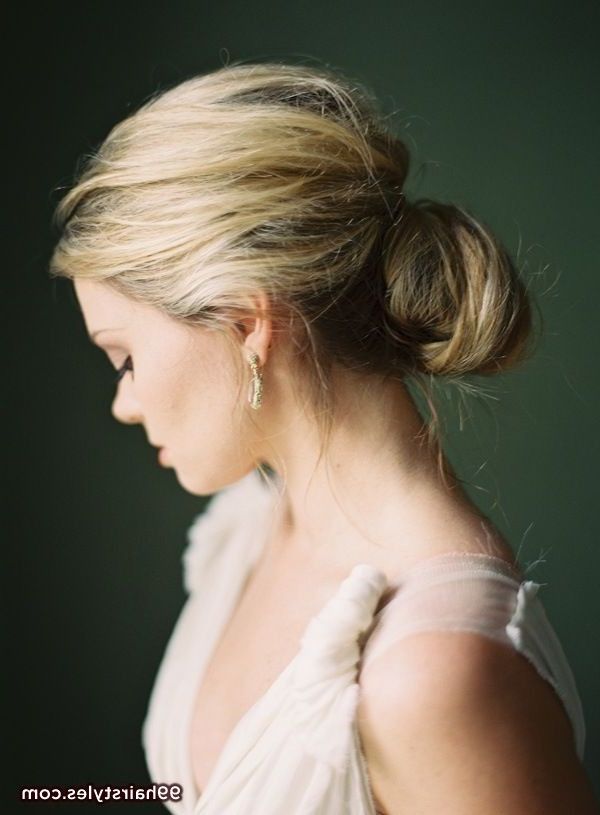 Hairstyle Ideas For Retro Wedding Hair Updos With Small Bouffant (View 7 of 25)