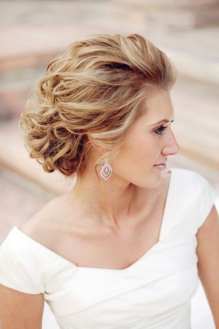 How To Rock The Perfect Wedding Hairstyles For Short Hair | ;;let With Regard To Pulled Back Bridal Hairstyles For Short Hair (View 1 of 25)