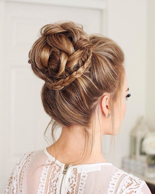 Messy Bun Wedding Hair | Popsugar Beauty Intended For Messy Buns Updo Bridal Hairstyles (View 6 of 25)