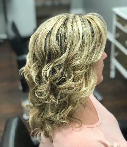 Mother Of The Bride Hairstyles: 25 Elegant Looks For 2019 Intended For Professionally Curled Short Bridal Hairstyles (View 12 of 25)