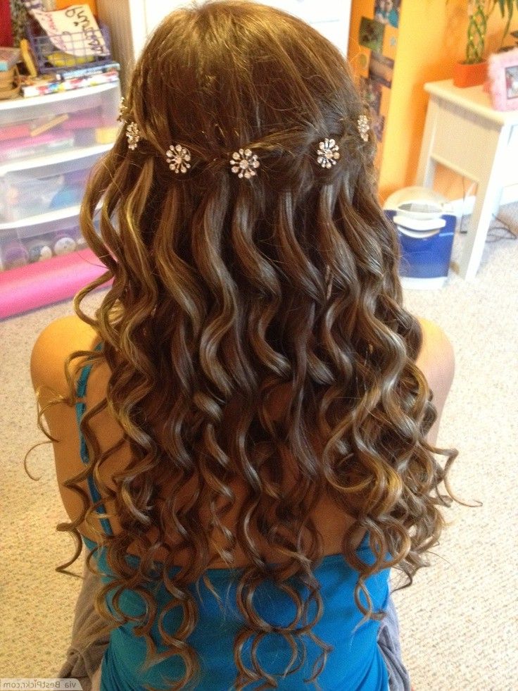 10 Amazing Curly Prom Hairstyles In 2018 | Bestpickr Intended For Long Cascading Curls Prom Hairstyles (View 3 of 25)