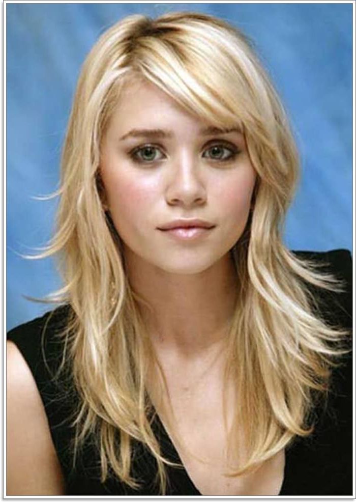 111 Hairstyles With Different Bangs With Regard To Long Hairstyles With Side Swept Bangs And Layers (Photo 11 of 25)