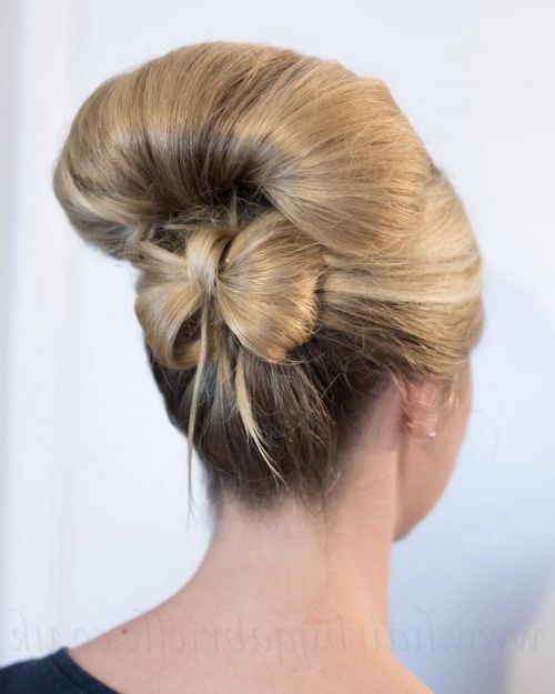 16 Easy Bun Hairstyles To Try (Tending In 2019) Within Long Hairstyles Buns (View 8 of 25)