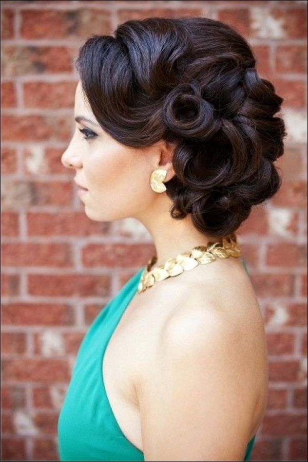 16 Glamorous Bridesmaid Hairstyles For Long Hair – Pretty Designs Pertaining To Vintage Updos Hairstyles For Long Hair (View 15 of 25)
