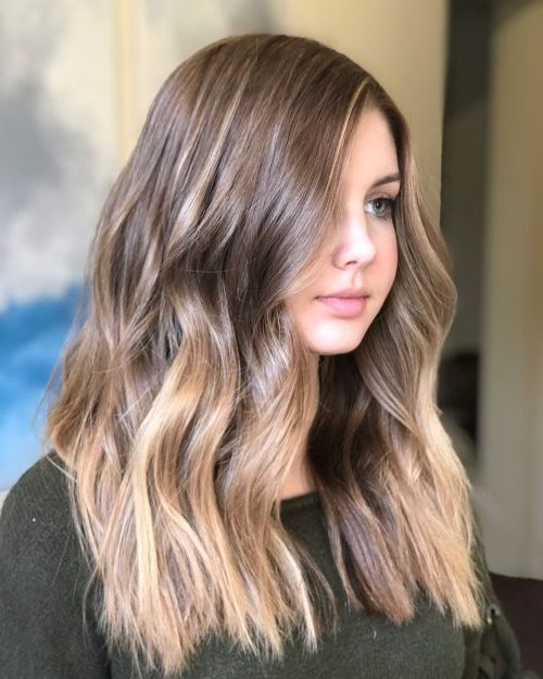 18 Most Flattering Long Hairstyles For Round Faces (2019 Trends) For Long Hairstyles To Slim Face (Photo 19 of 25)
