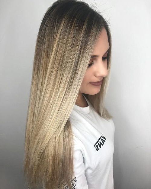 18 Most Flattering Long Hairstyles For Round Faces (2019 Trends) With Straight Long Hairstyles For Round Faces (View 7 of 25)