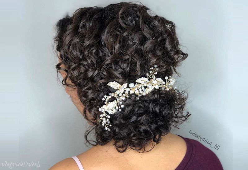 18 Stunning Curly Prom Hairstyles For 2019 – Updos, Down Do's & Braids! In Gorgeous Waved Prom Updos For Long Hair (Photo 18 of 25)