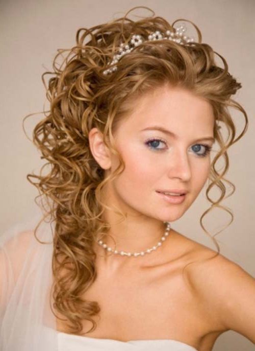 20 Exquisite Prom Updos For Long Hair Inside Long Cascading Curls Prom Hairstyles (View 15 of 25)