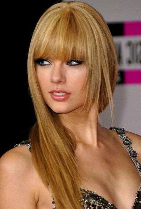 26 Taylor Swift Hairstyles – Celebrity Taylor's Hairstyles Pictures With Regard To Taylor Swift Long Hairstyles (Photo 13 of 25)