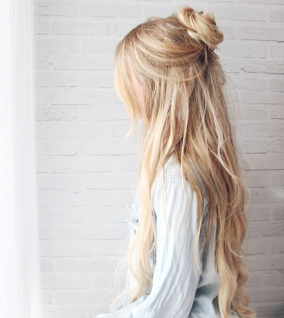 30 Trendy And Beautiful Long Blonde Hairstyles Regarding Long Hairstyles Blonde (Photo 4 of 25)