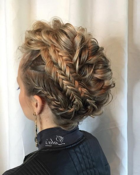 35 Romantic Wedding Updos For Medium Hair – Wedding Hairstyles 2019 In Romantic Prom Updos With Braids (Photo 12 of 25)