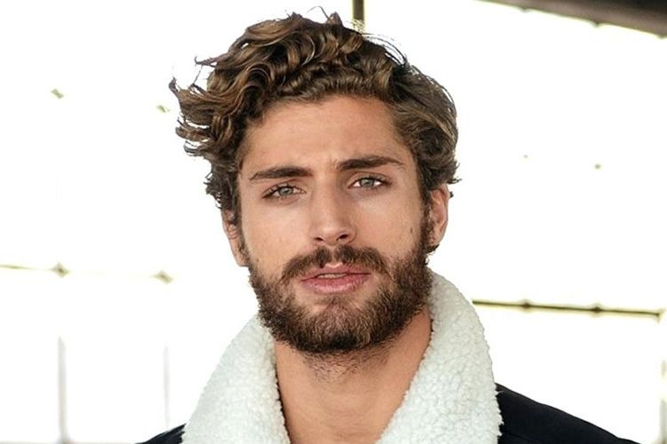 39 Best Curly Hairstyles + Haircuts For Men (2019 Guide) Regarding Men Long Curly Hairstyles (View 13 of 25)