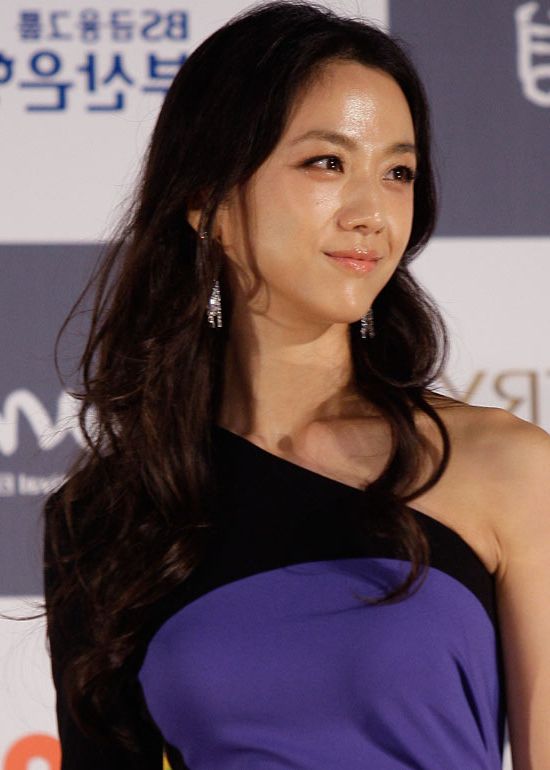 50 Korean Hairstyles That You Can Try Right Now Intended For Long Hairstyles Korean Actress (View 15 of 25)