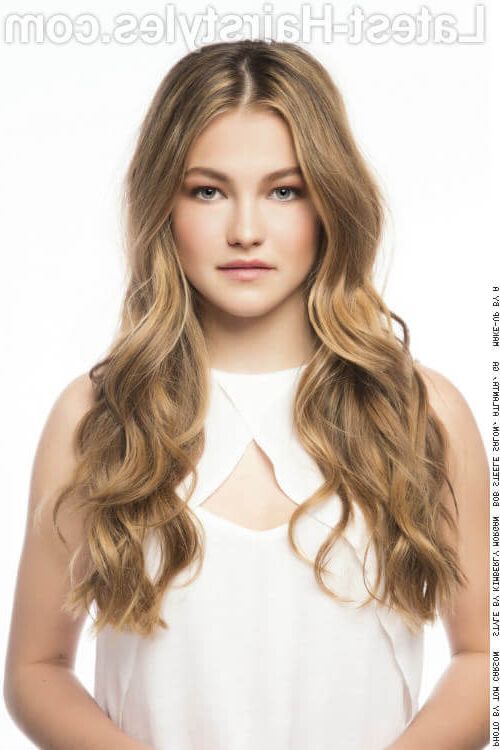 50 Party Hairstyles That Are Fun & Chic For 2019 In Long Hairstyles For Parties (Photo 21 of 25)