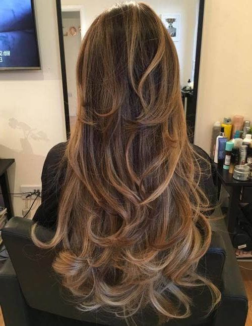 50 Timeless Ways To Wear Layered Hair And Beat Hair Boredom For Long Layered Brunette Hairstyles With Curled Ends (View 9 of 25)