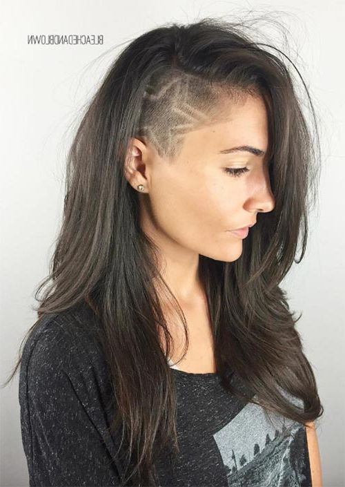 51 Long Undercut Hairstyles For Women In 2019: Diy Undercut Hair In Long Haircuts With Shaved Side (View 3 of 25)