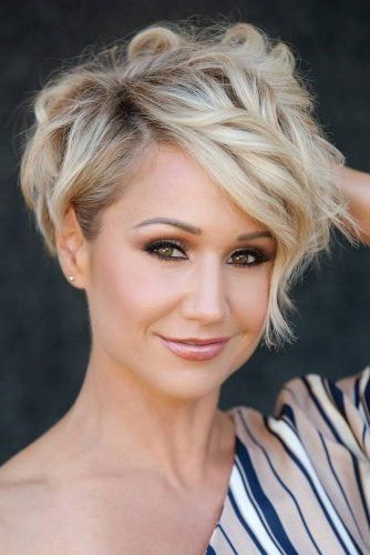 55 Best Short Haircuts 2019 – Quick & Easy To Style | Lovehairstyles In Sassy Long Hairstyles (Photo 19 of 25)