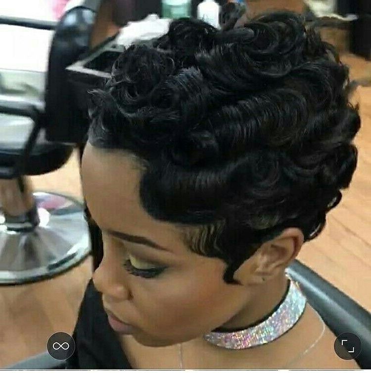 Featured Photo of 25 Best Ideas Flowing Finger Waves Prom Hairstyles