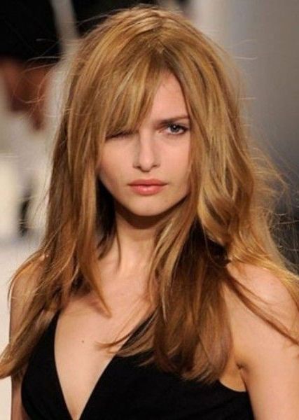 Best Hairstyles For Round Faces | Aelida Intended For Long Hairstyles To Slim Face (Photo 21 of 25)