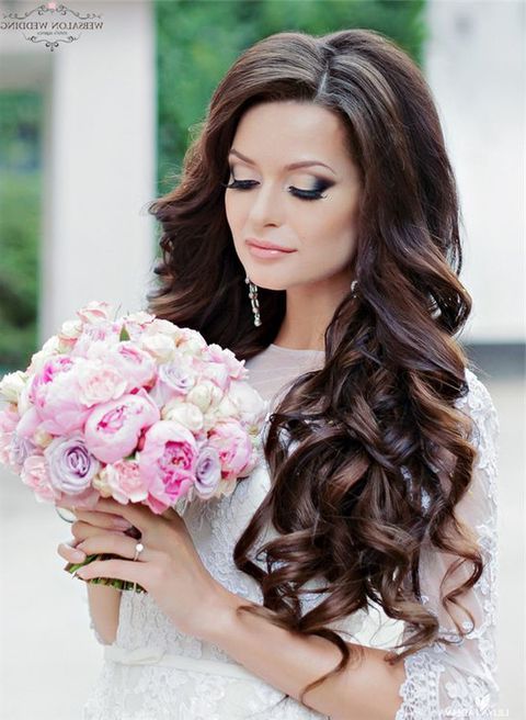 Breathtaking Wedding Hairstyles With Curls | Happywedd Intended For Long Hairstyles Curls Wedding (View 15 of 25)