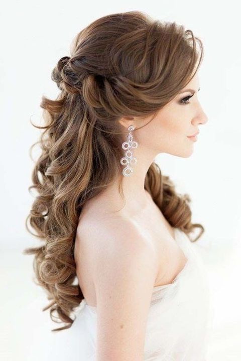 Breathtaking Wedding Hairstyles With Curls | Happywedd Regarding Long Hairstyles Curls Wedding (View 6 of 25)