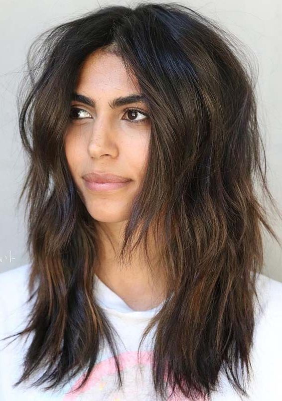 Gorgeous Face Framing Medium Length Haircuts In 2019 | Modeshack Intended For Medium Long Haircuts (Photo 24 of 25)