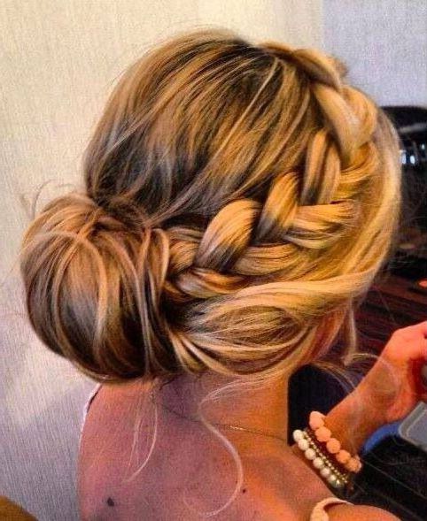 Graceful And Beautiful Low Side Bun Hairstyle Tutorials And Hair With Regard To Long And Loose Side Prom Hairstyles (View 21 of 25)