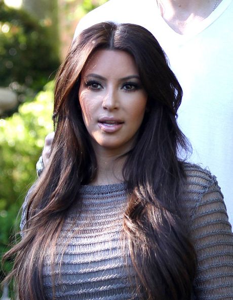 Kim Kardashian Long Straight Cut – Kim Kardashian Long Hairstyles Inside Kim Kardashian Long Hairstyles (View 12 of 25)