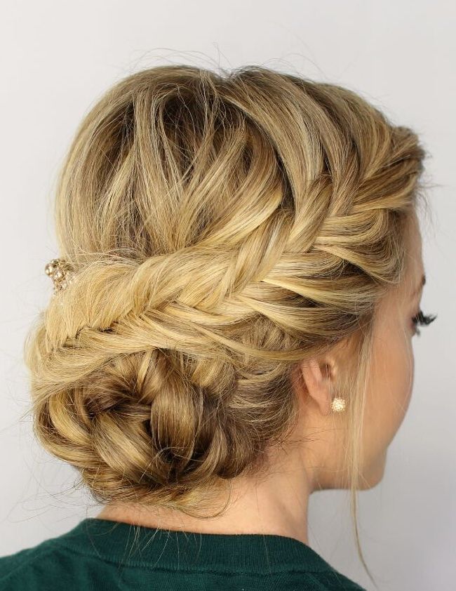Prom Hairstyles: 15 Utterly Amazing Hairstyles For Prom With Classic Roll Prom Updos With Braid (Photo 7 of 25)