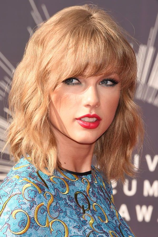 Taylor Swift Haircuts – 30 Taylor Swift's Signature Hairstyles With Regard To Taylor Swift Long Hairstyles (Photo 10 of 25)
