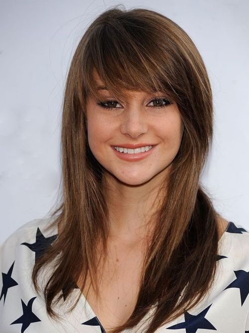 Terrific Full Fringe Long Layered Hairstyles For An Ideal Look Regarding Long Hairstyles With Fringe And Layers (View 16 of 25)