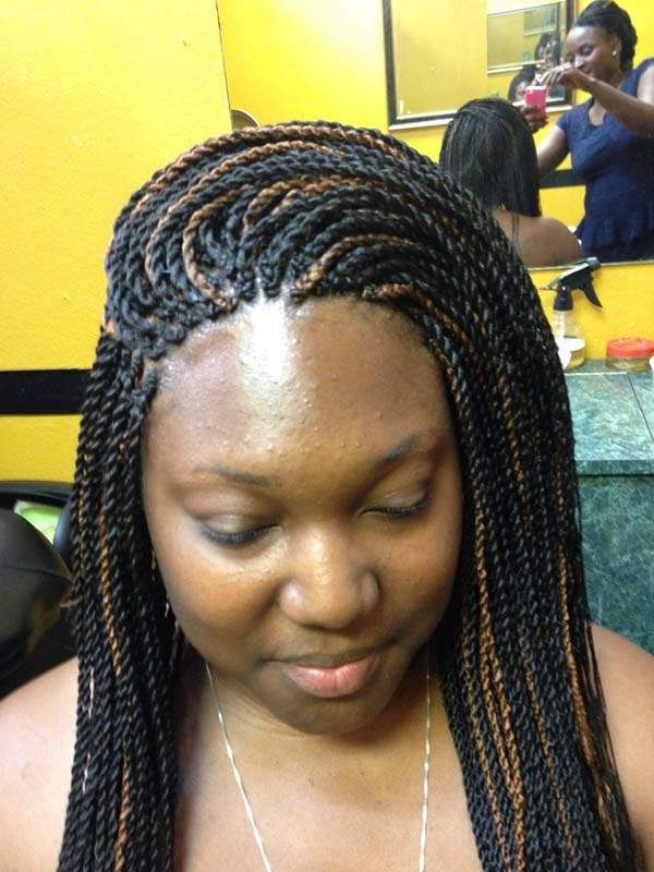 150 Chic Box Braids Styles That You Should Try For Most Recently Two Tone Tiny Bob Braid Hairstyles (View 11 of 25)