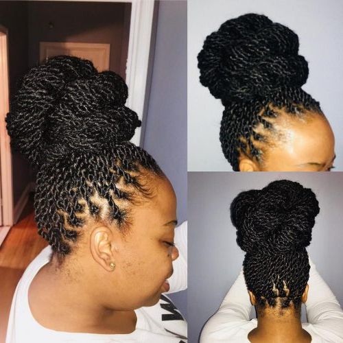 24 Senegalese Twist Styles To Try In 2019 Throughout 2018 Crochet Mohawk Twists Micro Braid Hairstyles (View 25 of 25)
