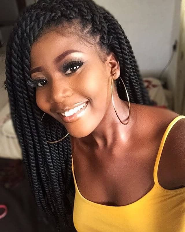 50 Beautiful Ways To Wear Twist Braids For All Hair Textures With Most Popular Side Parted Braid Hairstyles (View 6 of 25)