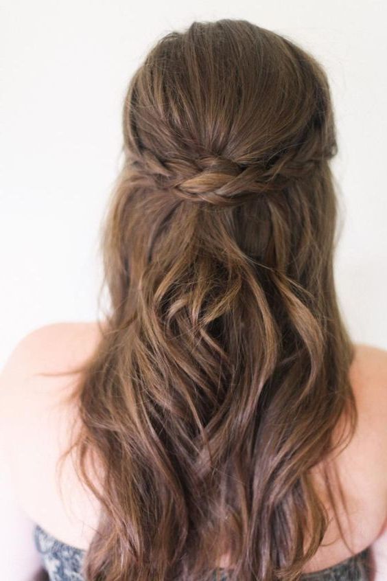30+ Easy Half Up Hairstyles That'll Only Take Minutes To Within Simple Half Bun Hairstyles (View 7 of 25)