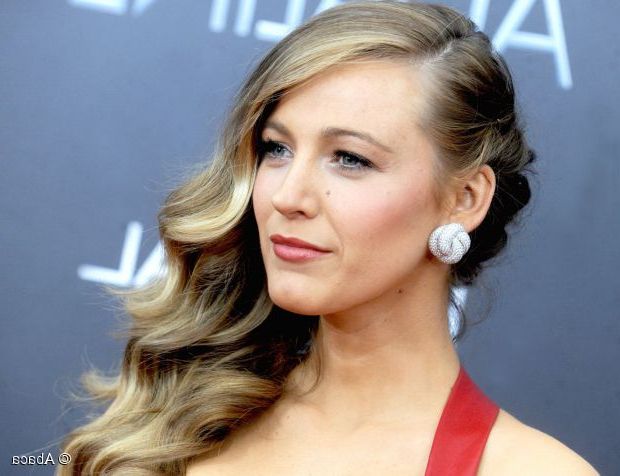 Blake Lively Hairspiration: Glam Waves For The Age Of In Glamour Waves Hairstyles (View 7 of 25)