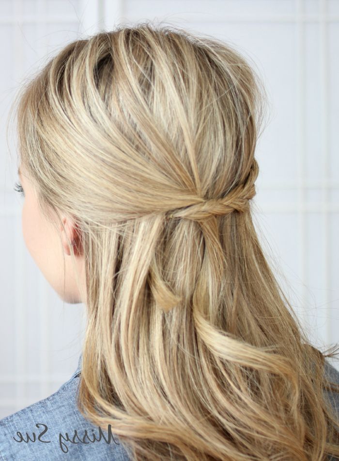 Chic Half Up Hairstyles To Flaunt This Fall | Fashionisers© Pertaining To Simple Half Bun Hairstyles (View 22 of 25)