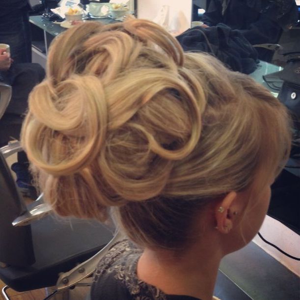 Hair Up, Bun, Swirls Volume Updo X | Wedding–some Day Regarding Swirl Bun Updo Hairstyles (View 1 of 25)