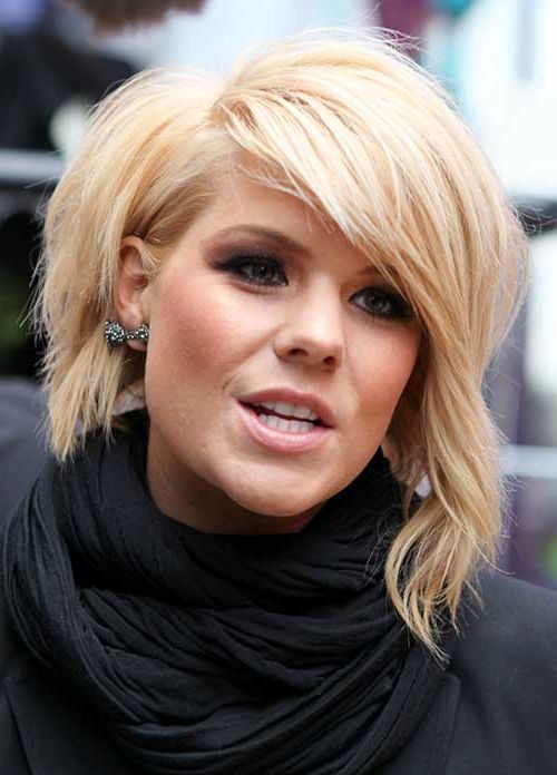 Featured Photo of 25 Best Ideas Volumized Curly Bob Hairstyles with Side-swept Bangs