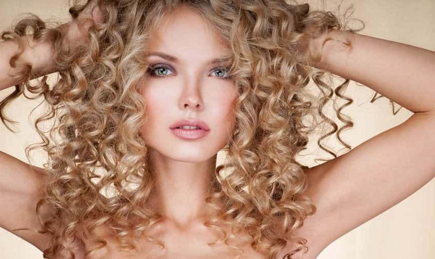 12 Gorgeous Curly Brown Hairstyles With Blonde Highlights Throughout Curls And Blonde Highlights Hairstyles (View 18 of 25)