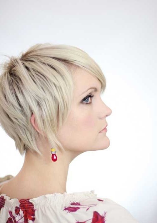 15 Chic Pixie Haircuts: Which One Suits You Best? – Popular With Trendy Pixie Haircuts With Vibrant Highlights (Photo 12 of 25)